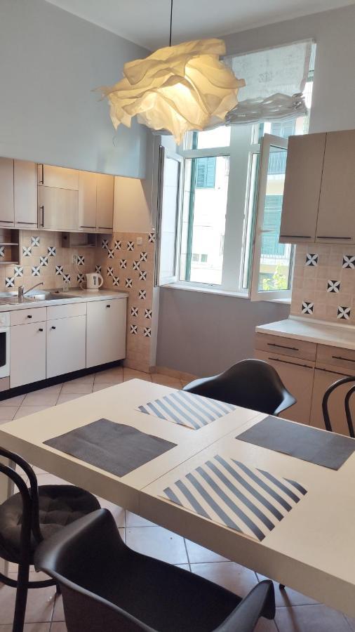 Apartment Reful Split Buitenkant foto